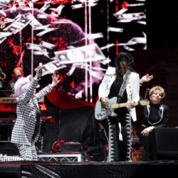 Kat Dyson on tour with Cyndi Lauper - Australia 2023