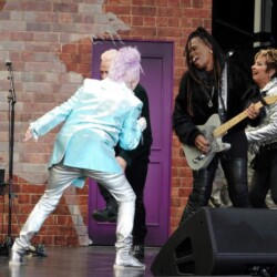 Kat Dyson on tour with Cyndi Lauper - Australia 2023